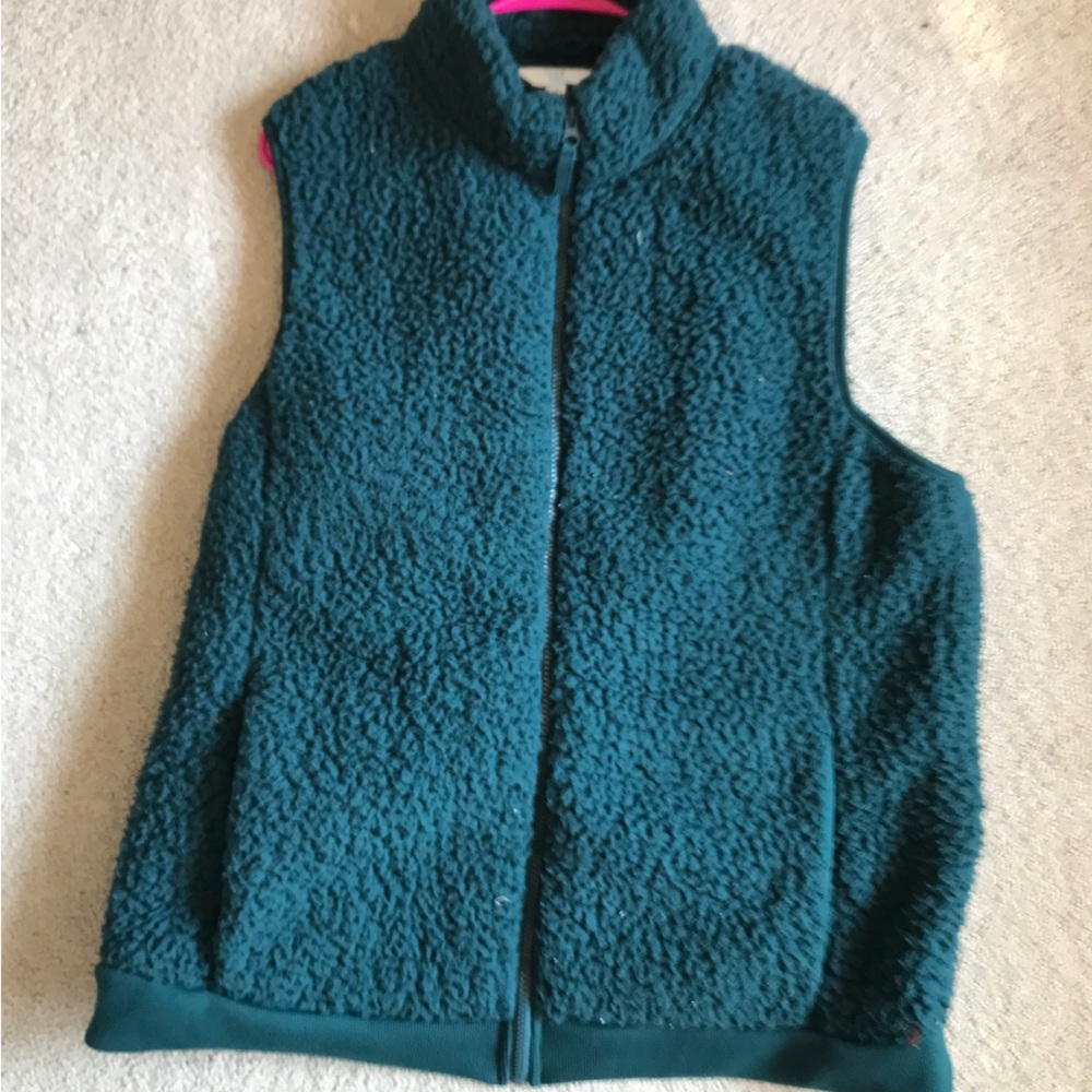 Time and Tru Green Sherpa Vest size 1X